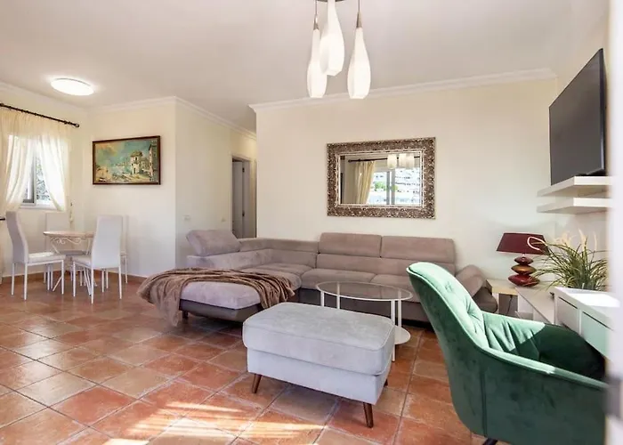 3brd Oceanview Cliff Haven Apartment *