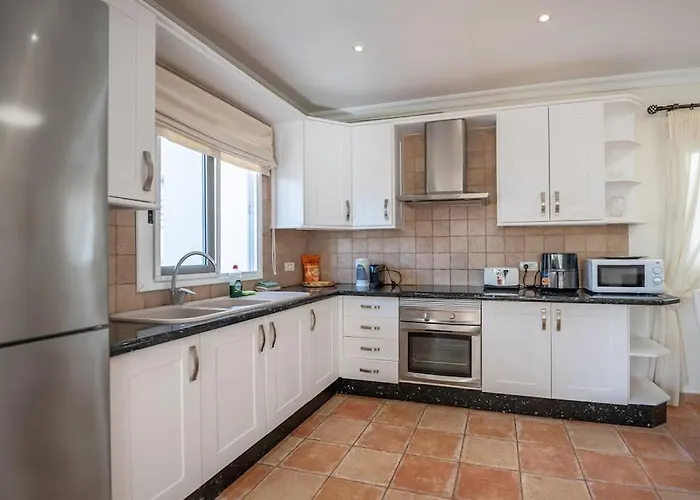 Apartment 3brd Oceanview Cliff Haven Puerto de Santiago (Tenerife)