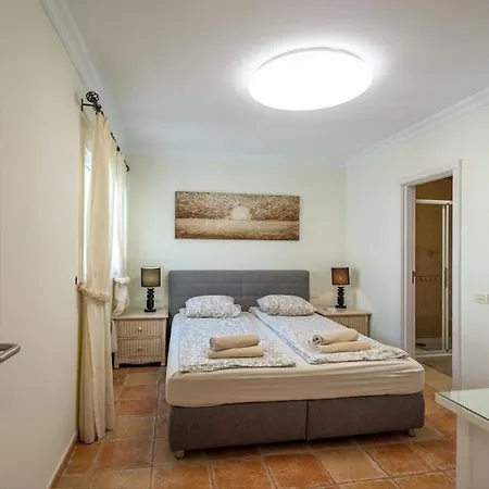 3brd Oceanview Cliff Haven