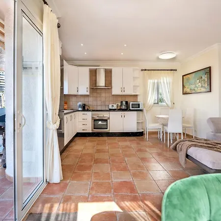 3 Bedroom Oceanview Cliff Haven Apartament Puerto de Santiago (Tenerife)